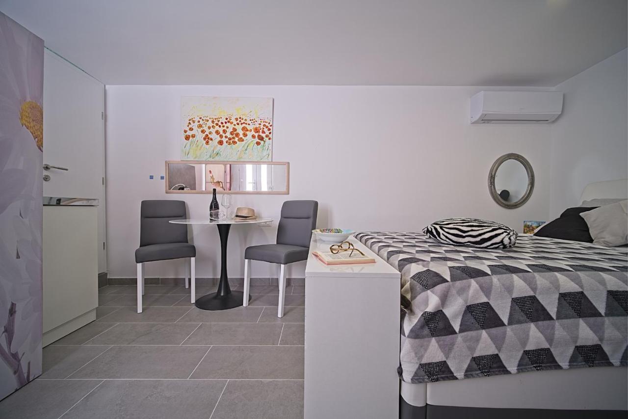 Apartments Lux Makarska Eksteriør bilde