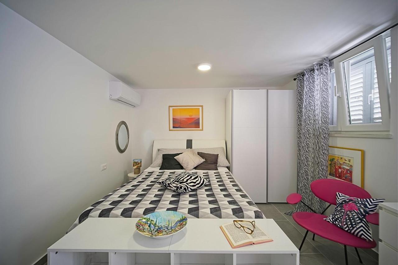Apartments Lux Makarska Eksteriør bilde