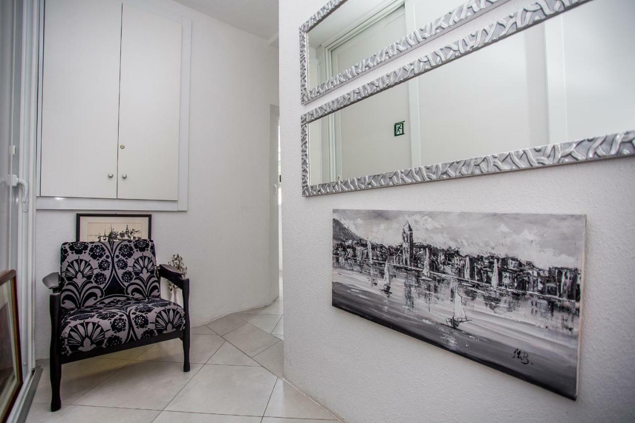 Apartments Lux Makarska Eksteriør bilde